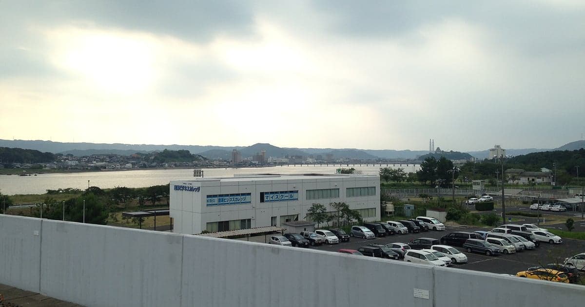唐津市での仕事探しをイメージしたグラデーションのカバー画像